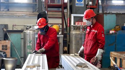 皋兰县民营企业逆势上扬 老牌机械企业走出创新发展新路径